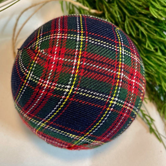6 Traditional Plaid Ball with Red Wood Bead