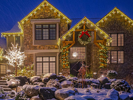 Outdoor Christmas Lights in Grand Island, Nebraska